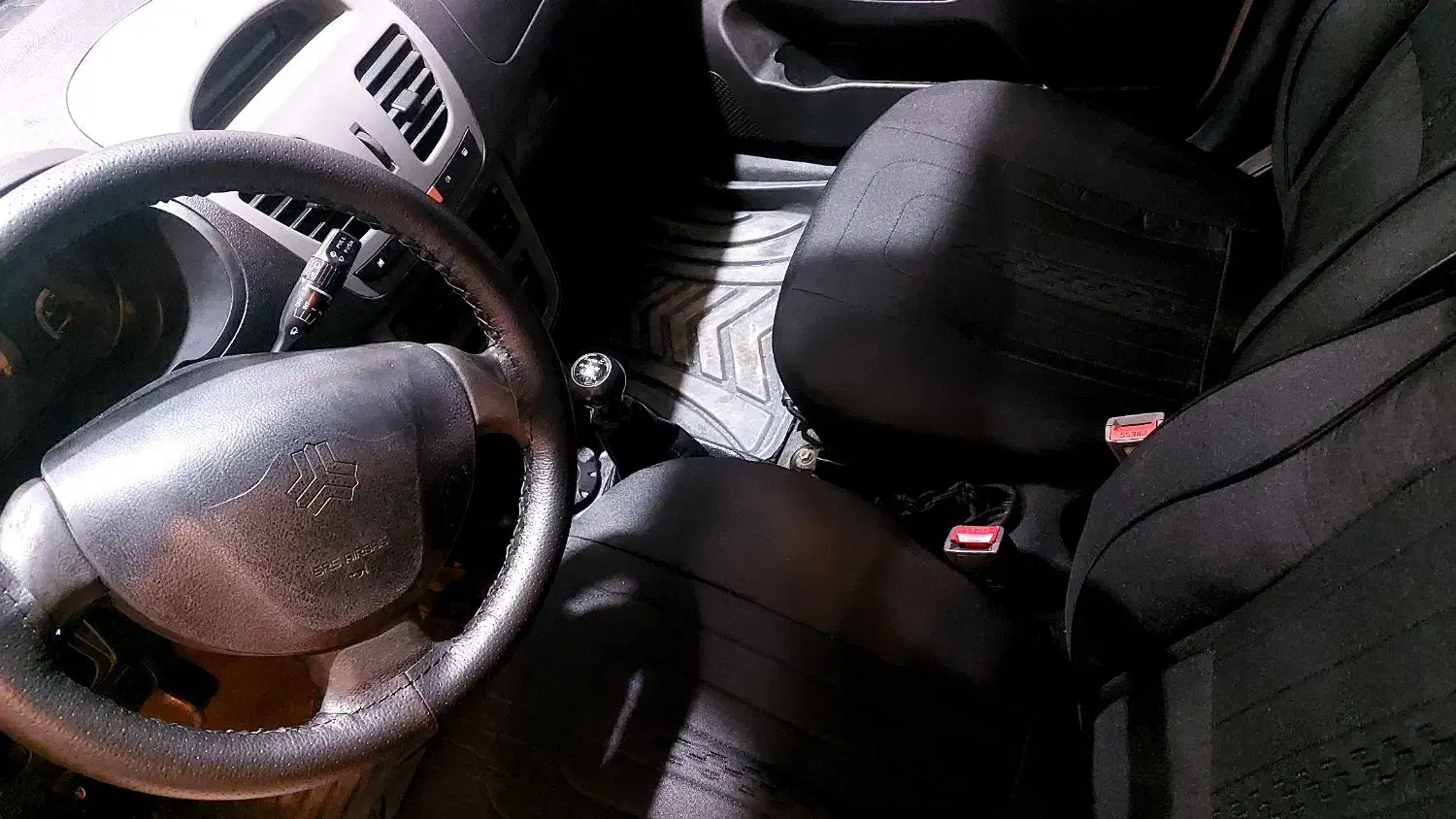 ساینا مدل ۹۹|خودرو سواری و وانت|تهران, باغ فیض|دیوار