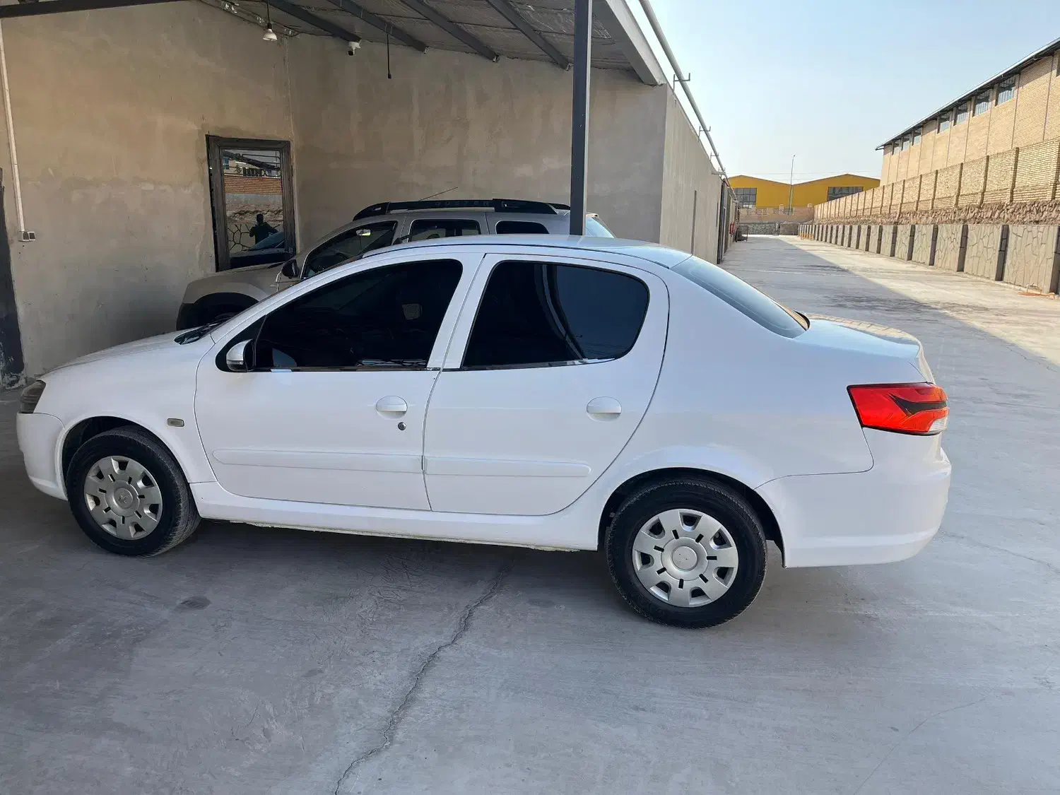 رانا پلاس ۱۴۰۰|خودرو سواری و وانت|گرمسار, |دیوار