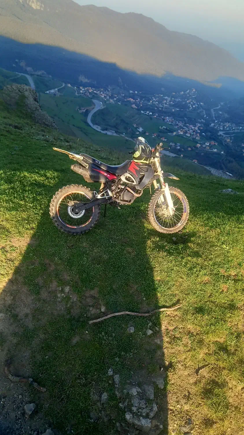 موتور تریل ۲۵۰ پریشی مدارک کامل|موتورسیکلت|اردبیل, |دیوار