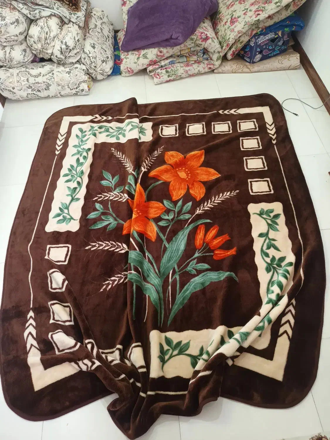 پتو و تشک|رختخواب، بالش، پتو|خمینیشهر, |دیوار