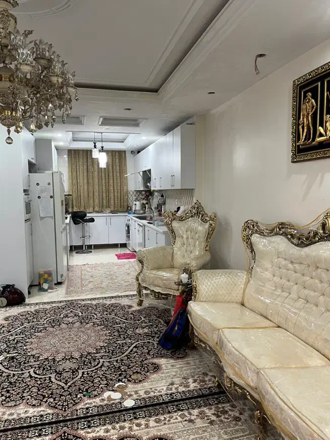 واحد جنوبی فول امکانات پارکینگ اصلی