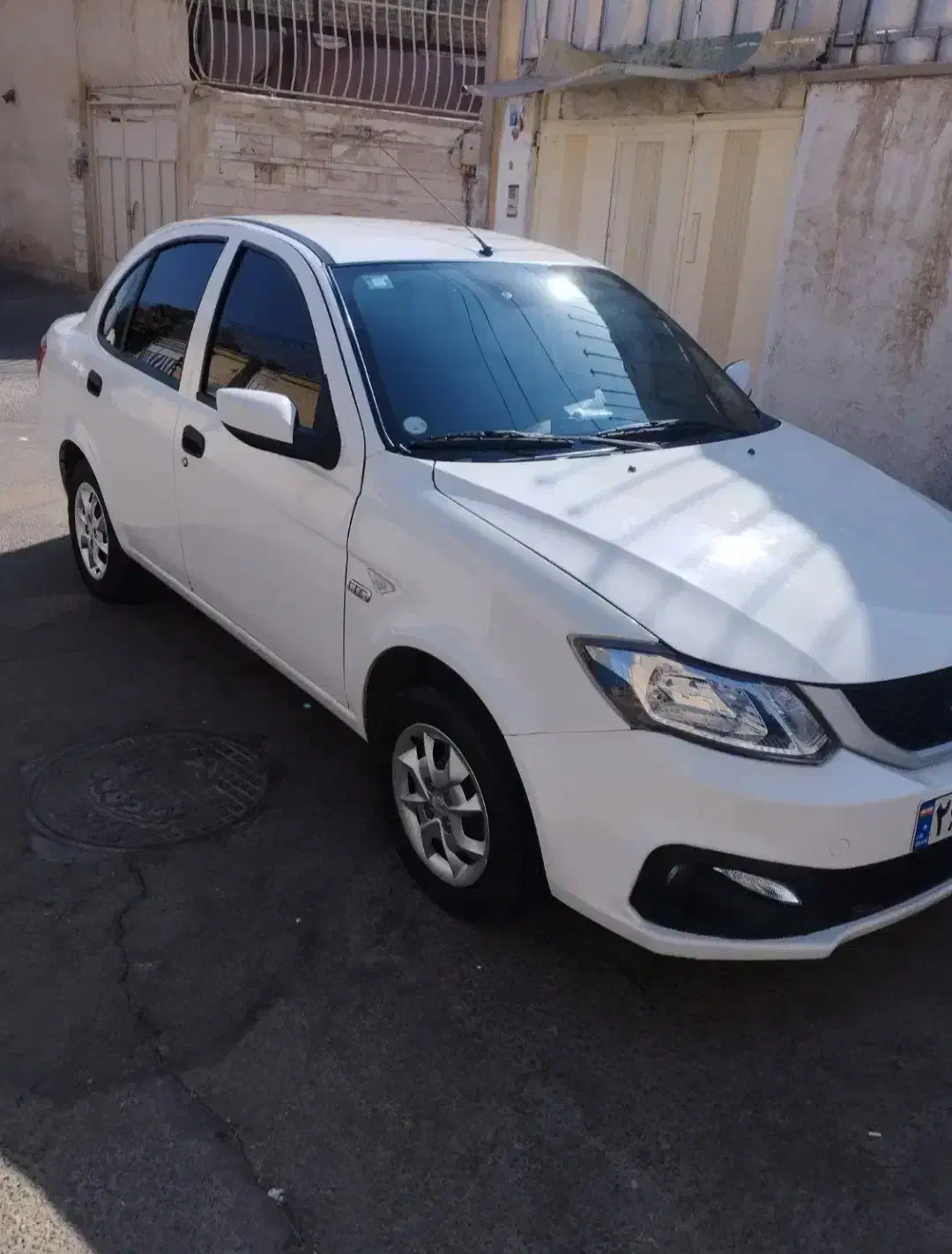 ساینا مدل ۴۰۳ کم کار|خودرو سواری و وانت|اصفهان, سرچشمه|دیوار