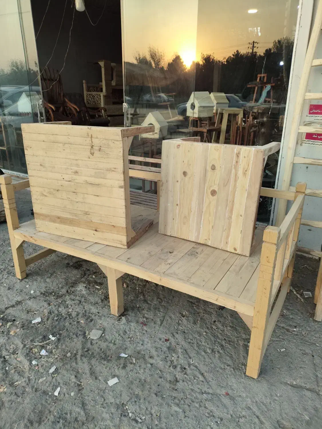 کرسی چوبی وهیتر|بخاری، هیتر، شومینه|مشهد, امیریه|دیوار