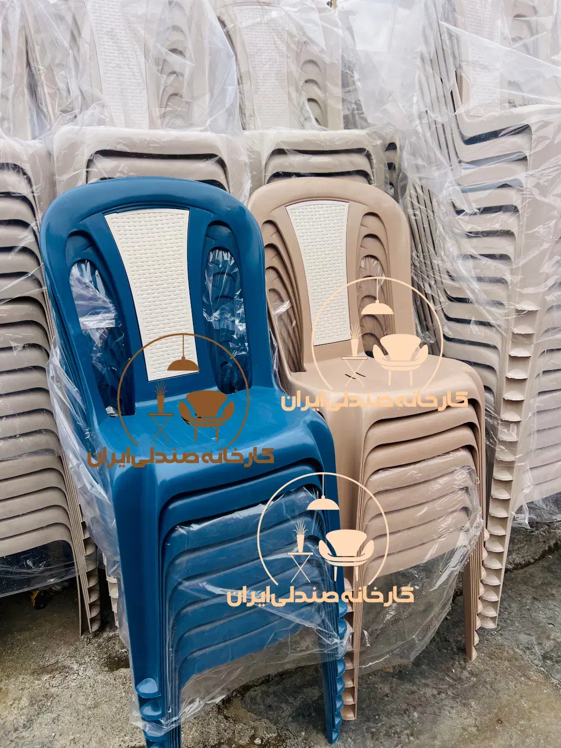 صندلی پلاستیکی  باغی کافه طرح یونیک ناصر|میز و صندلی غذاخوری|تهران, میدان ولیعصر|دیوار