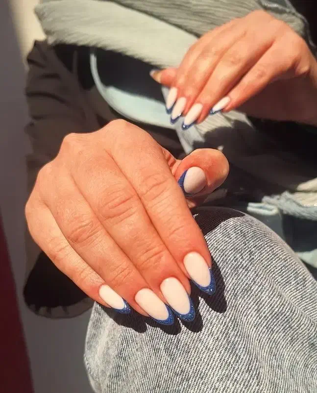 خدمات و آموزش کاشت ناخن با ۲۰ درصد تخفیف|خدمات آرایشگری و زیبایی|محمدیه-قزوین, |دیوار