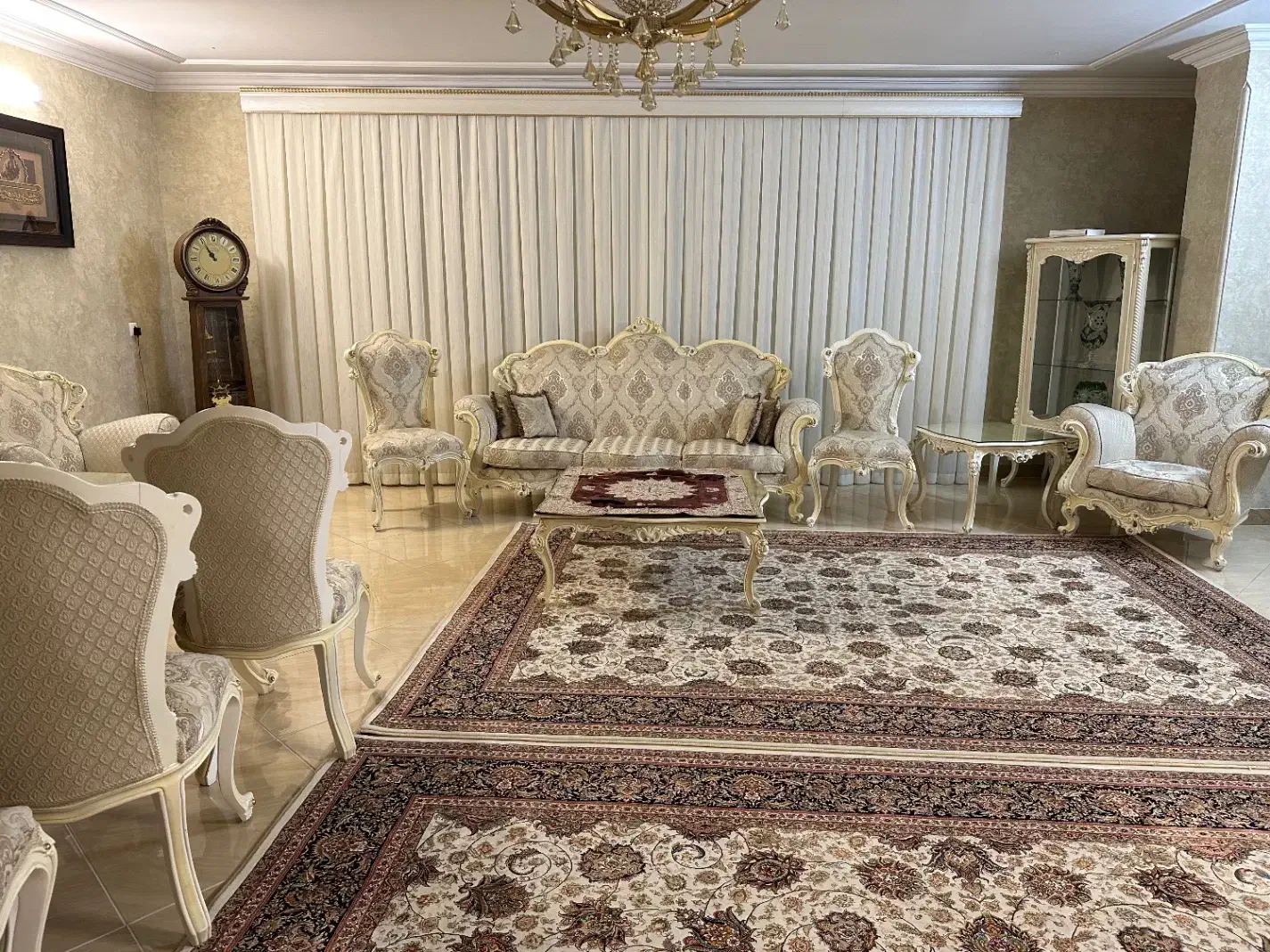 مبل ۹ نفره،ناهار خوری۸ نفره،کنسول و ویترین|مبلمان خانگی و میز عسلی|سمنان, |دیوار