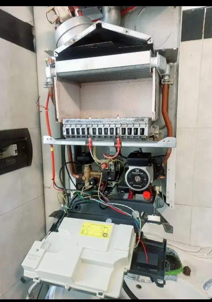 تعمیرات تخصصی انواع پکیج.انواع آبگرمکن.بخاری|خدمات پیشه و مهارت|ارومیه, |دیوار