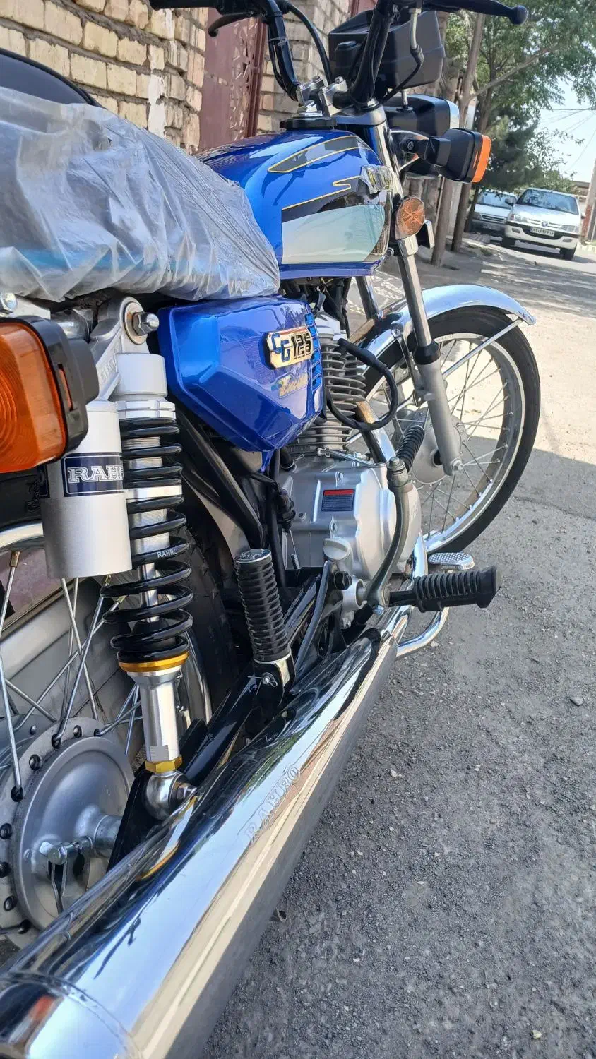 با سلام موتور مدل 1403 سالم هزارتا کار درخدمتیم|موتورسیکلت|قنوات, |دیوار