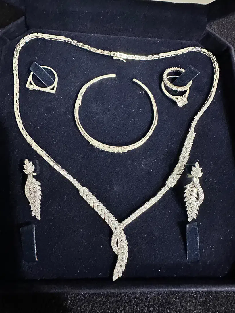 سرویس نقره طرح طلای سفید سفارشی|جواهرات|کرج, حصارک بالا|دیوار