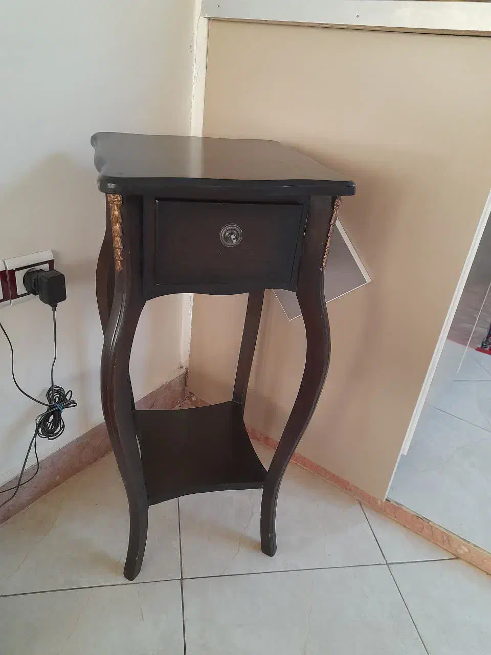 میزتلفن|میز تلفن|اراک, |دیوار