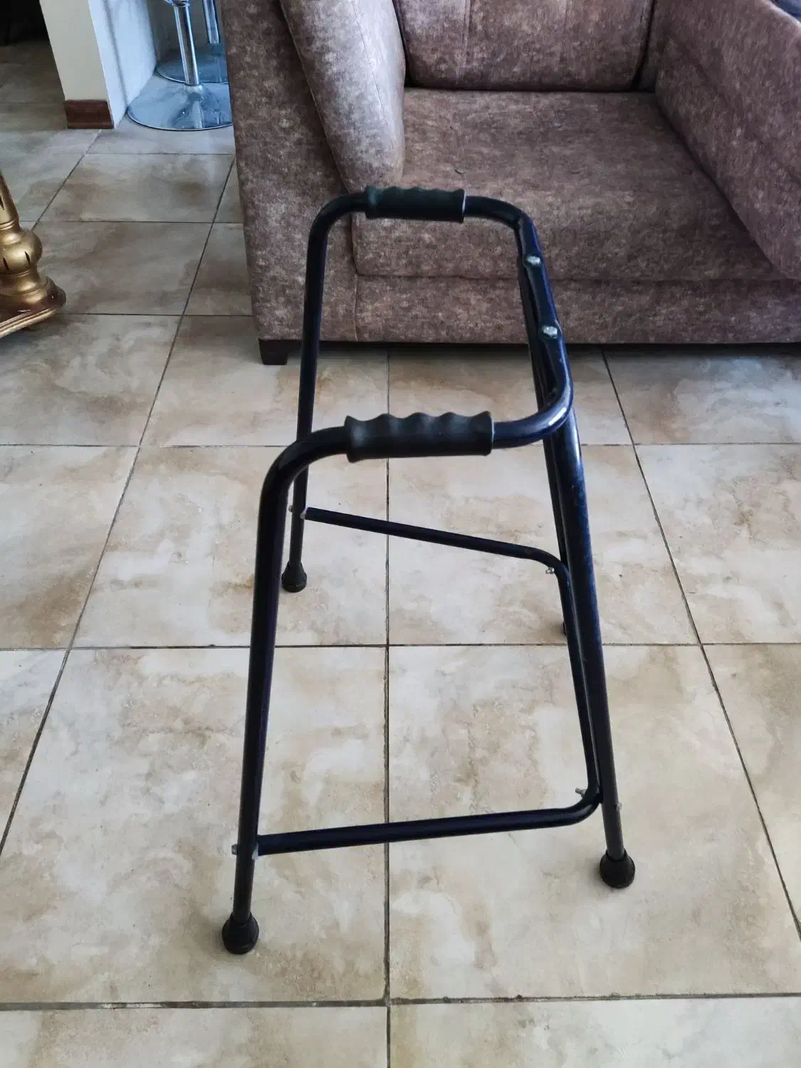 واکر .میز تیبل تاشو .عصا دستگاه بخور. توالت فرنگی.|آرایشی، بهداشتی، درمانی|گرگان, |دیوار