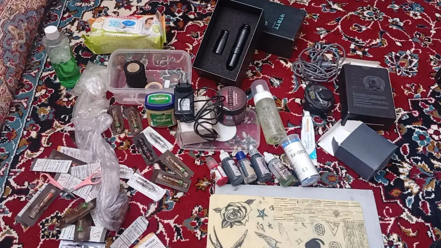 دستگاه تتو|آرایشگاه و سالنهای زیبایی|قزوین, |دیوار