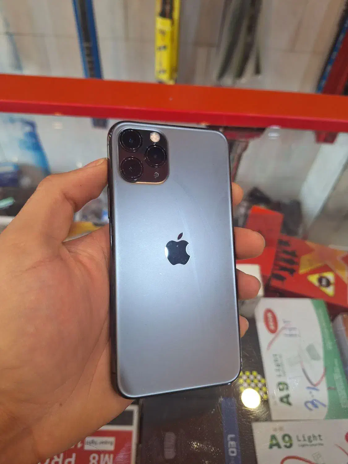 ایفون ۱۱پرو فروش فوری|موبایل|فولادشهر, B6|دیوار