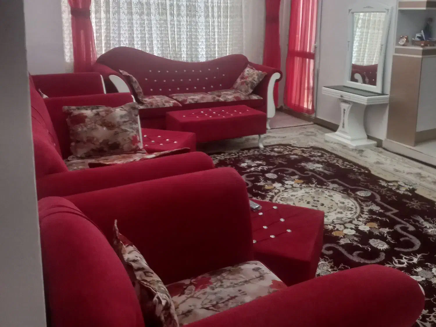 مبل ۷نفره کاملا سالم|مبلمان خانگی و میز عسلی|محمدیه-قزوین, |دیوار