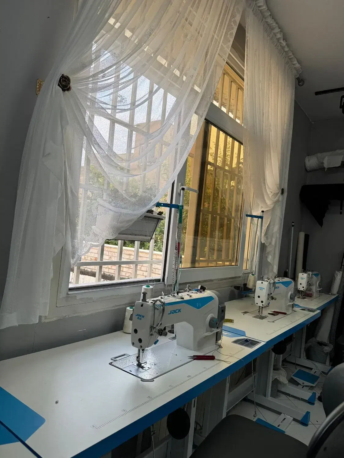 اتاق اجاره|اجارهٔ کوتاه‌مدت دفتر کار و فضای آموزشی|تهران, درب دوم|دیوار