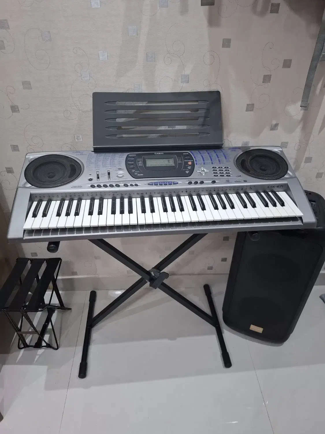 کیبورد پیانو|پیانو، کیبورد، آکاردئون|اراک, |دیوار