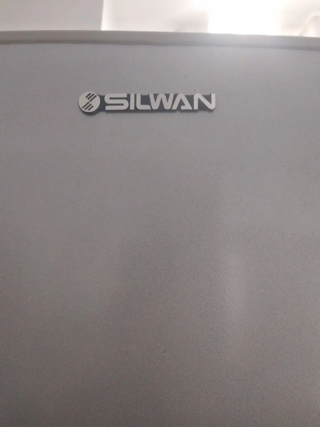 یخچال فریزر سیلوان کاملا سالم نیاز به گاز دارد|یخچال و فریزر|رشت, عینک|دیوار