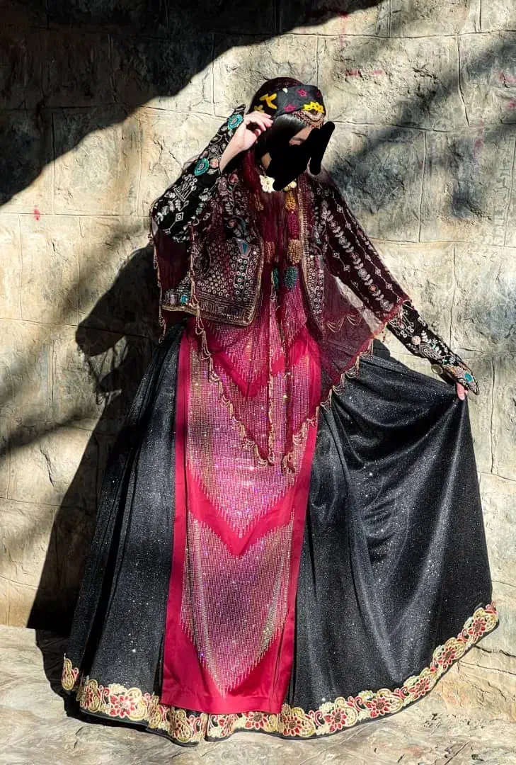 لباس محلی|لباس|شهرضا, |دیوار