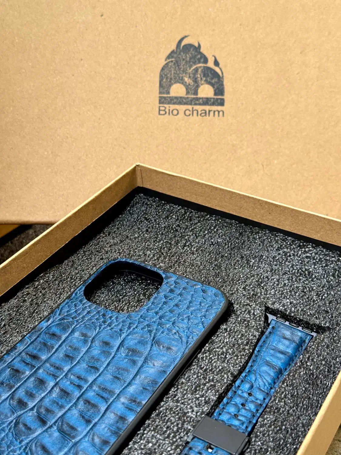 گارد چرم طبیعی و بند اپل واچ چرم طبیعی دستدوز|لوازم جانبی موبایل و تبلت|مشهد, الهیه|دیوار