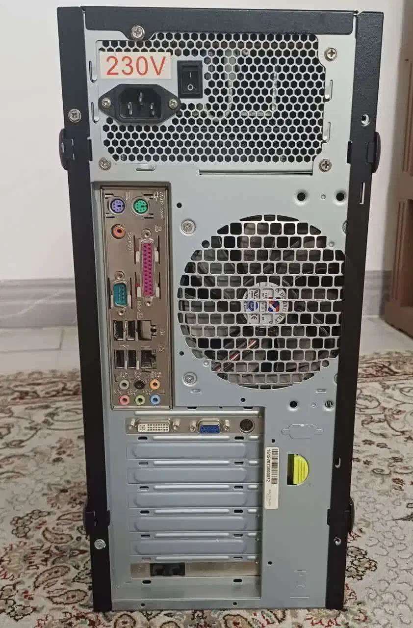 کامپیوتر|رایانه رومیزی|اراک, |دیوار