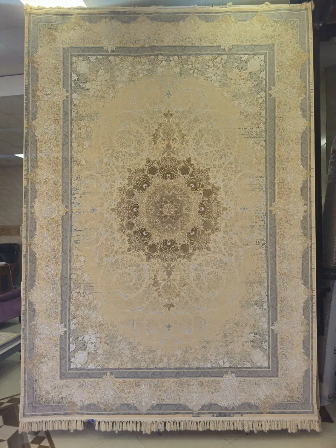 حراج بزرگ فرش اقتصادی وتمام نخ ۱۲۰۰و۷۰۰شانه|فرش|پاکدشت, پاکدشت (مامازند)|دیوار