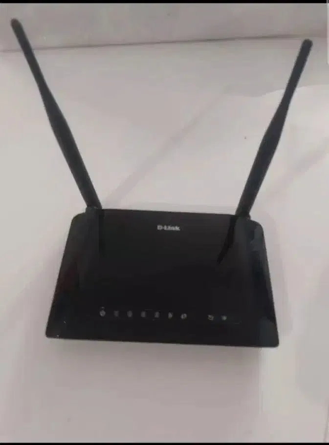 مودم D-Link تمیز بدون ایراد|مودم و تجهیزات شبکه|تهران, جمال‌زاده|دیوار