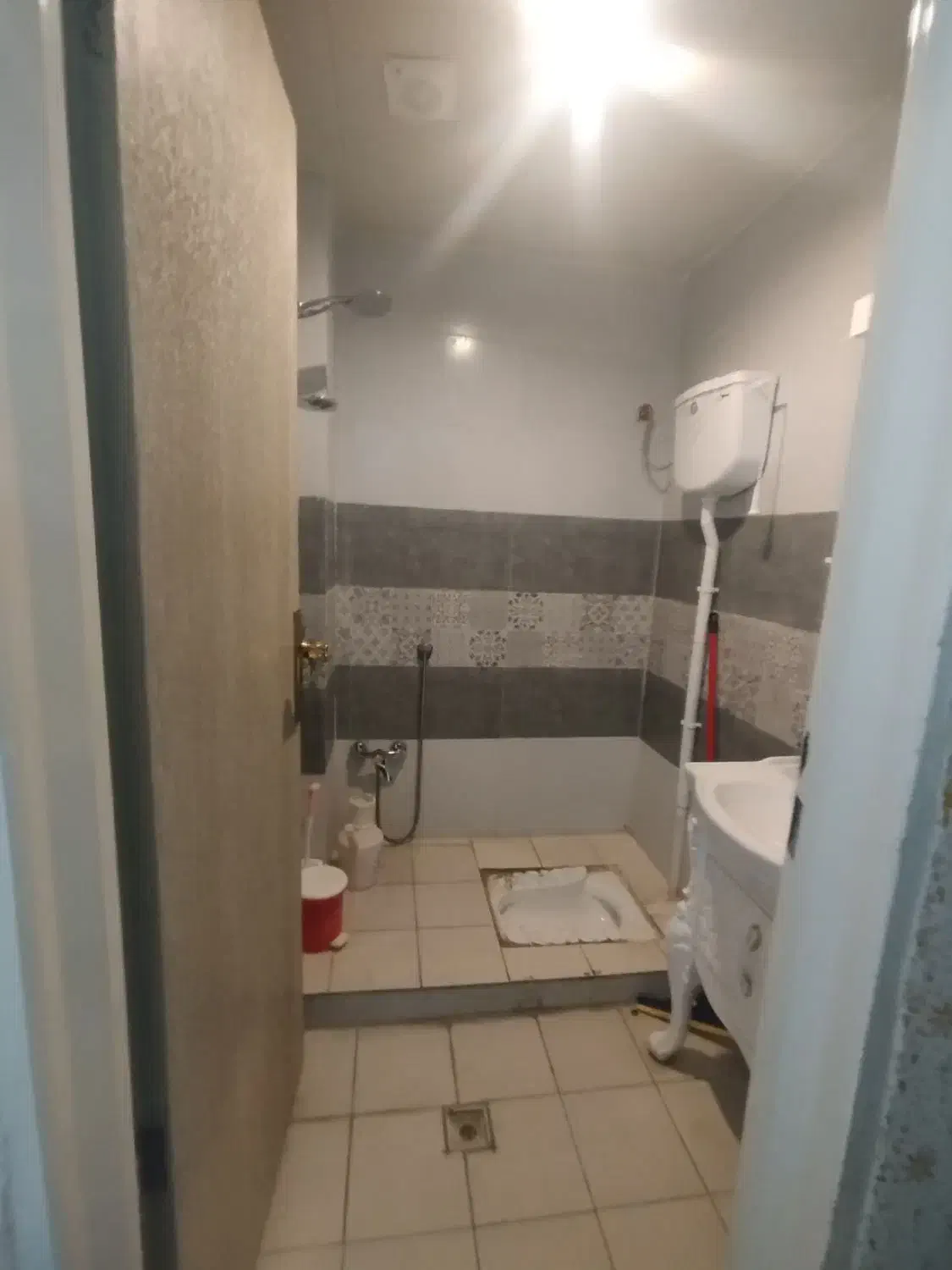 اپارتمان تجاری بیست دو بهمن مرکز شهر|فروش دفتر کار، اتاق اداری، مطب|ایلام, |دیوار