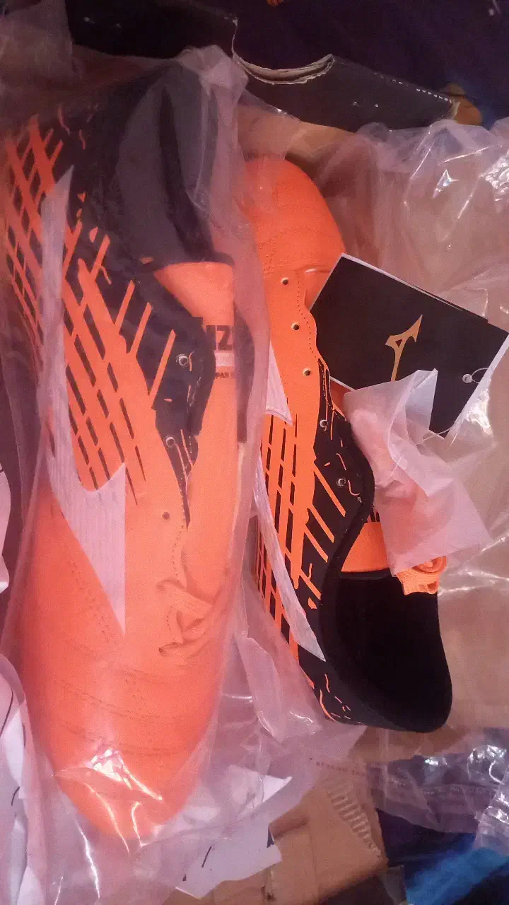 کفش میزانو استوک دار اک اک|ورزش‌های توپی|اهواز, کوی شایسته|دیوار