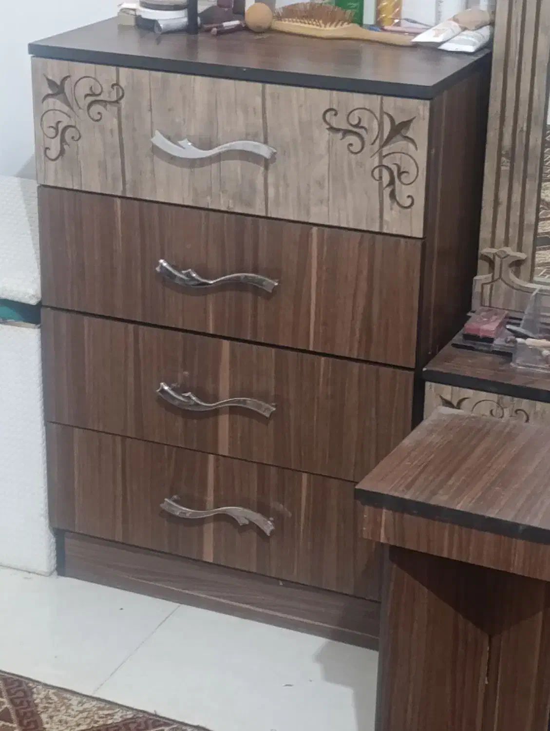 سرویس خواب کامل سالم بدون خط خش بدون تشک|تخت و سرویس خواب|کهریزک, |دیوار