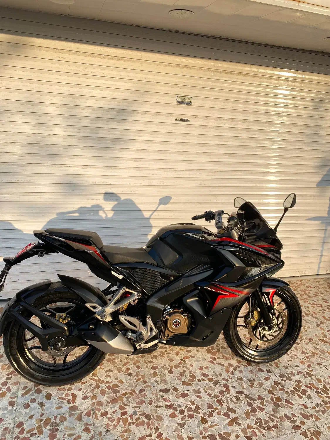 Rs200درحد|موتورسیکلت|رشت, ولکس|دیوار