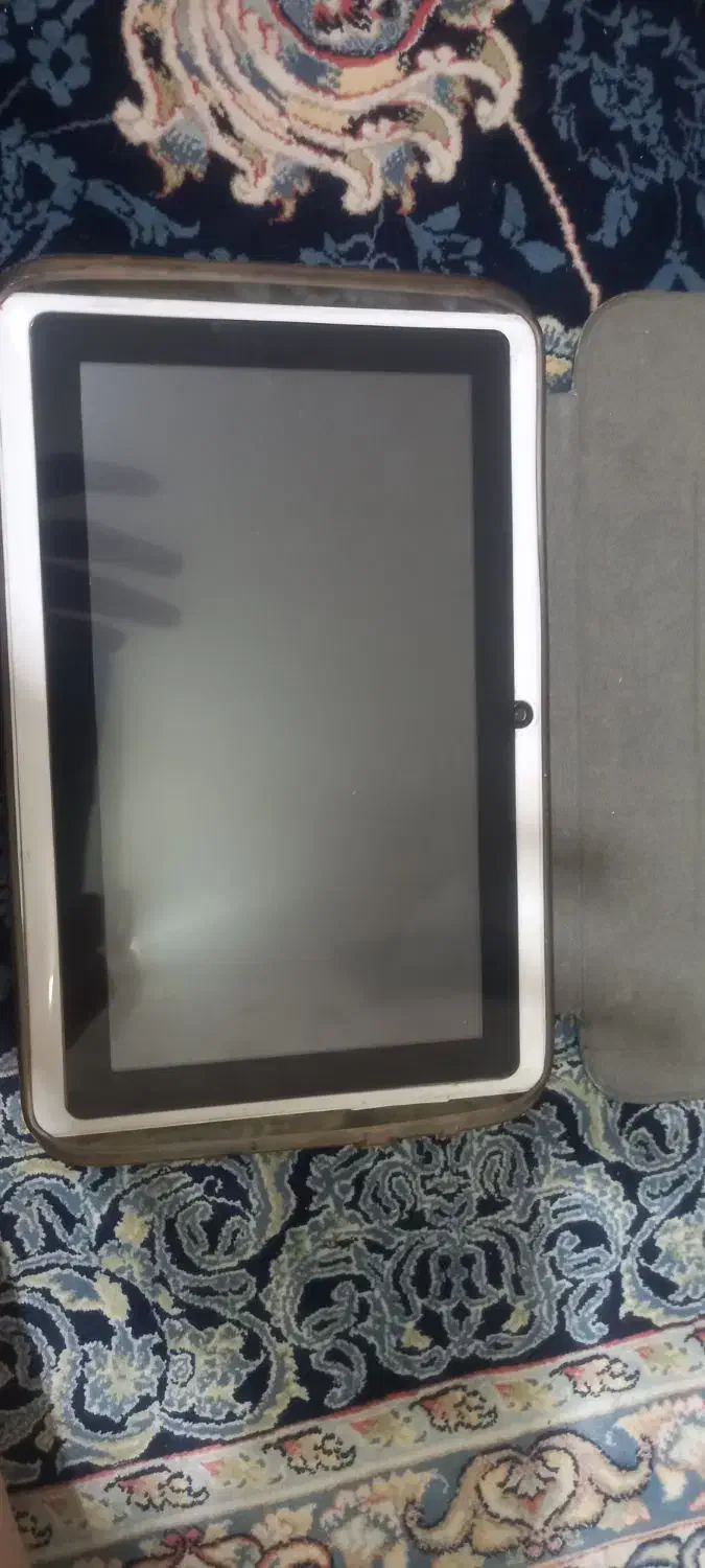 تبلت|تبلت|قم, سراجه (۱۵ خرداد)|دیوار