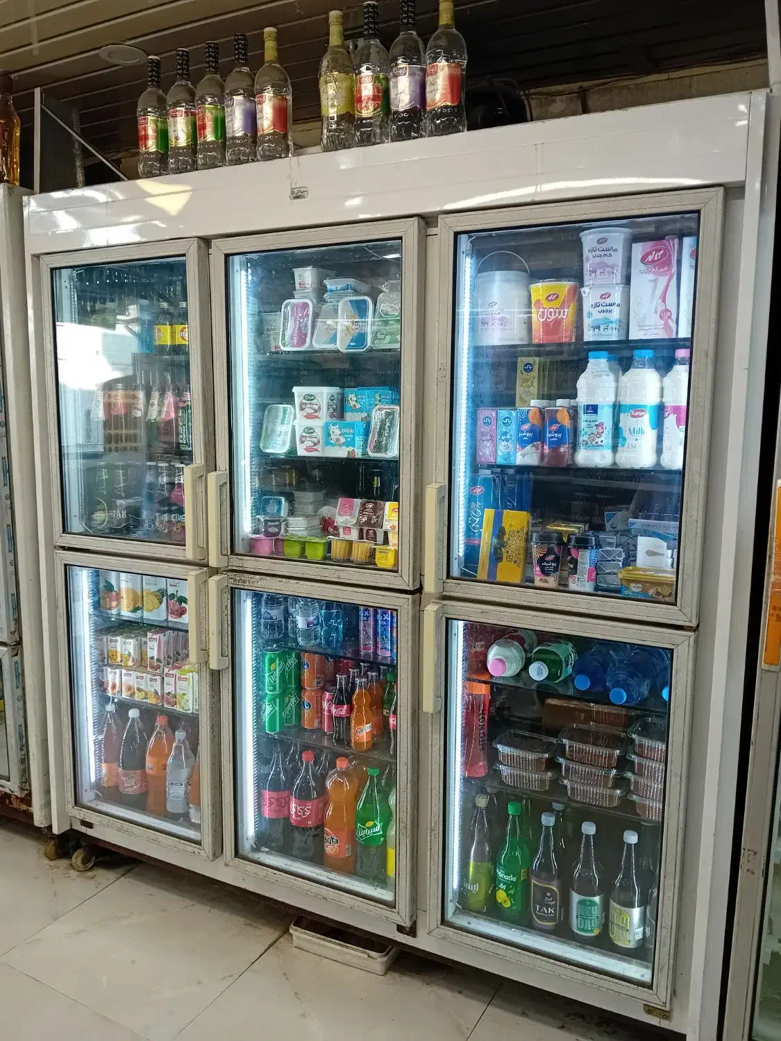 یخچال ۲ متری پشت بسته سرما عالی|فروشگاه و مغازه|لنگرود, |دیوار