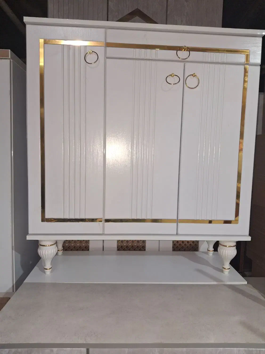 جاکفشی سه درب پایه فلز|جاکفشی، کمد، دراور|بندر گناوه, |دیوار