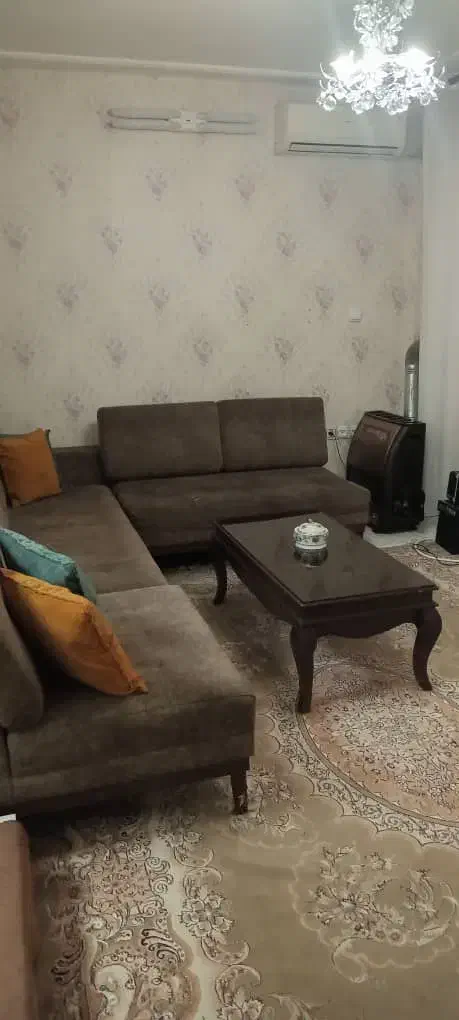 اپارتمان۵۵متری دوم تخلیه خ صمدی کوچه فاضل