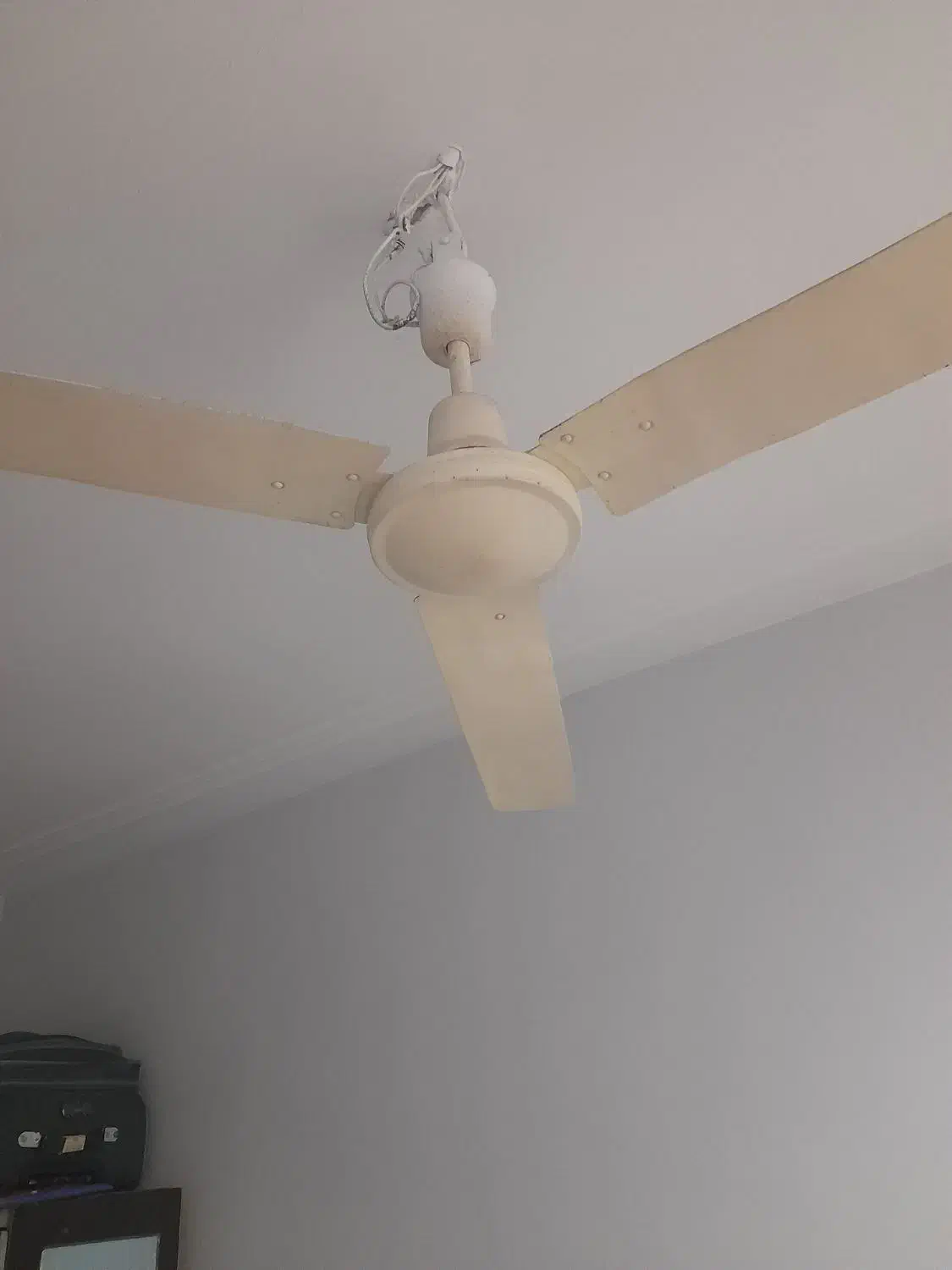 پنکه سقفی|پنکه و تصفیه‌کنندهٔ هوا|بندر ماهشهر, |دیوار