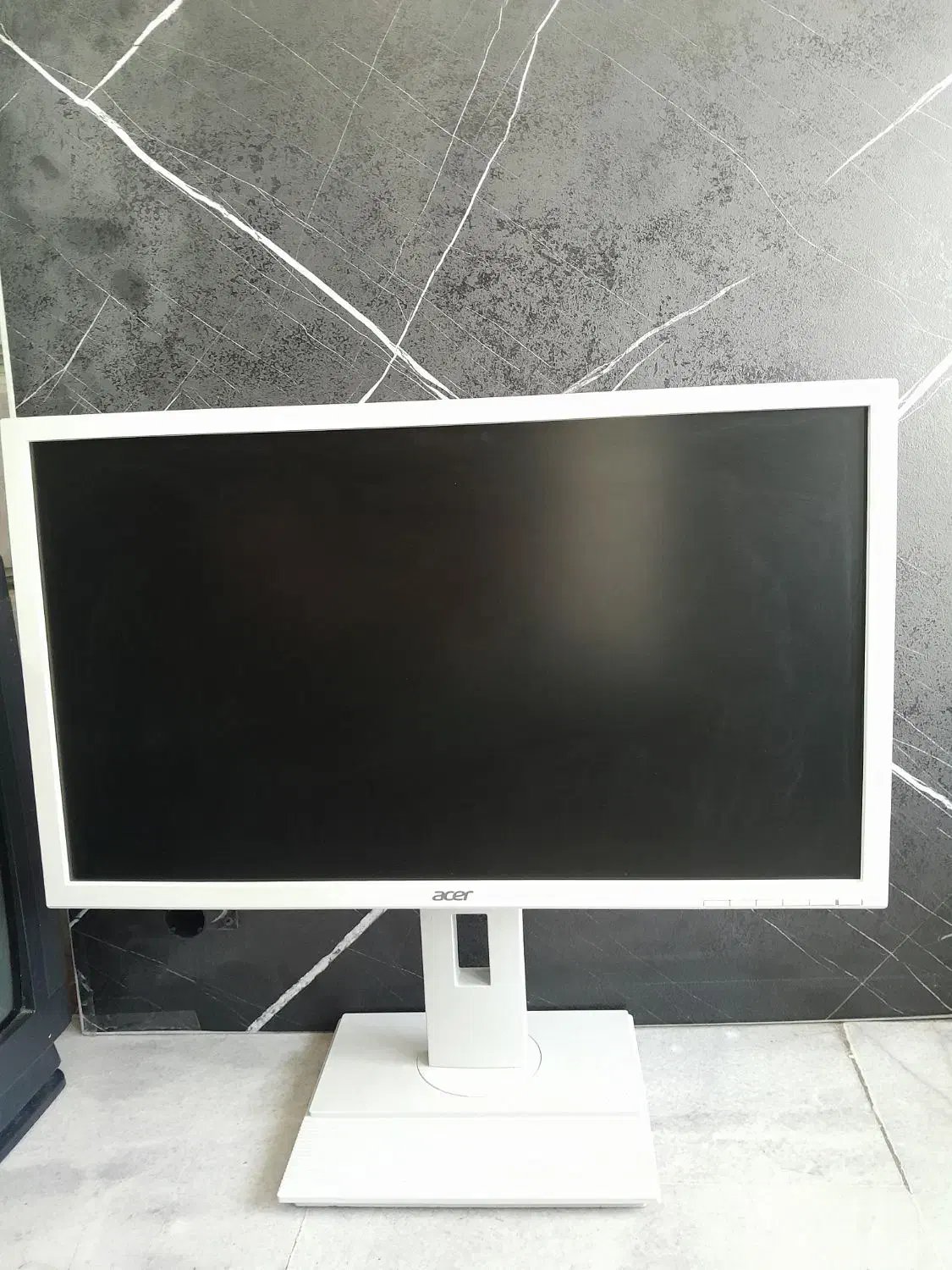 acer مانیتور ۲۴ نو پایه آسانسوری|قطعات و لوازم جانبی رایانه|شاهرود, |دیوار