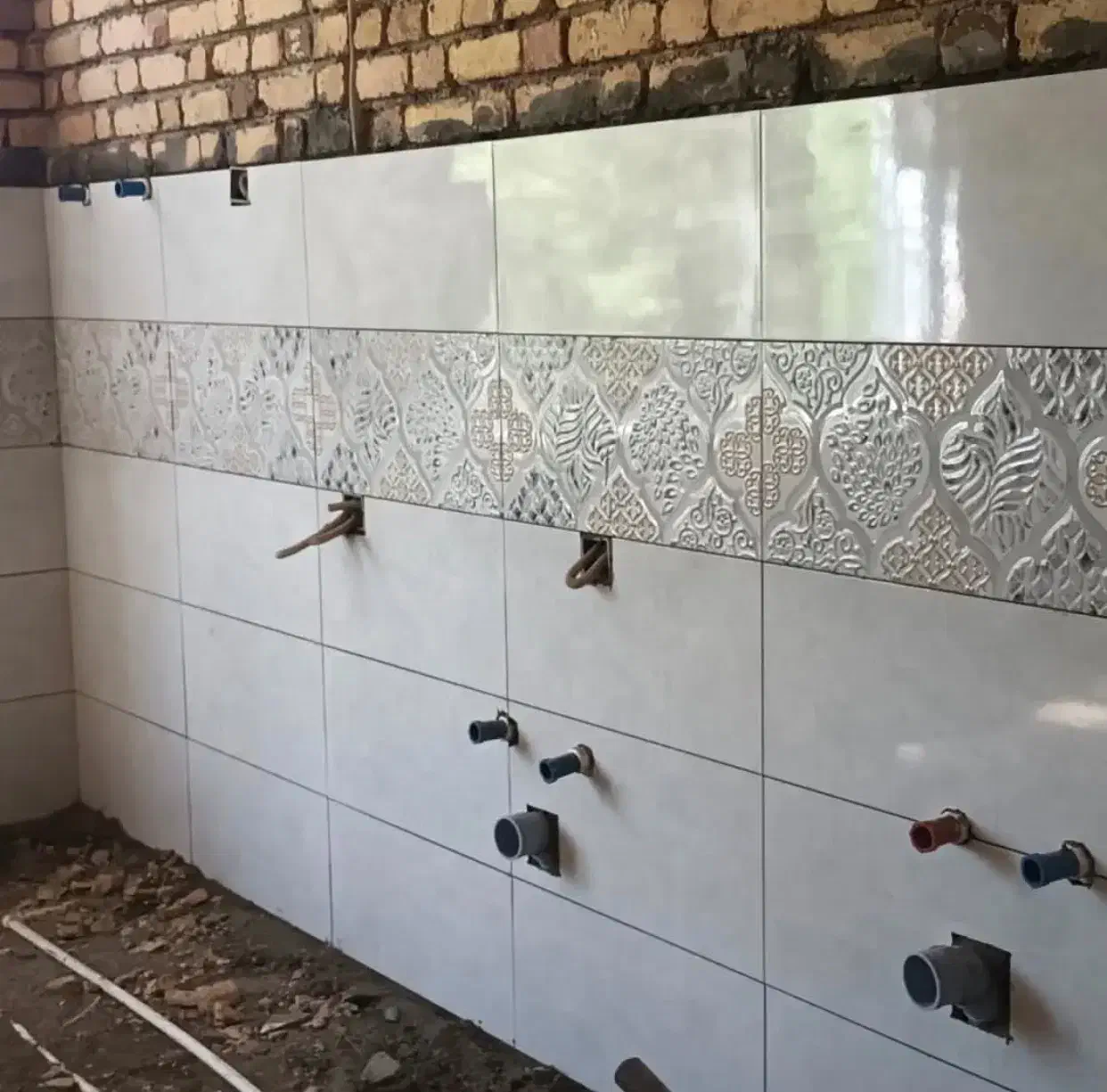 کاشی کاری و‌ سفید‌ کاری|خدمات پیشه و مهارت|لاهیجان, کوی خزر|دیوار