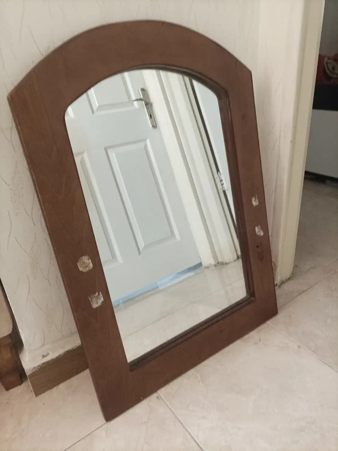 آینه|آینه|رشت, یخسازی|دیوار