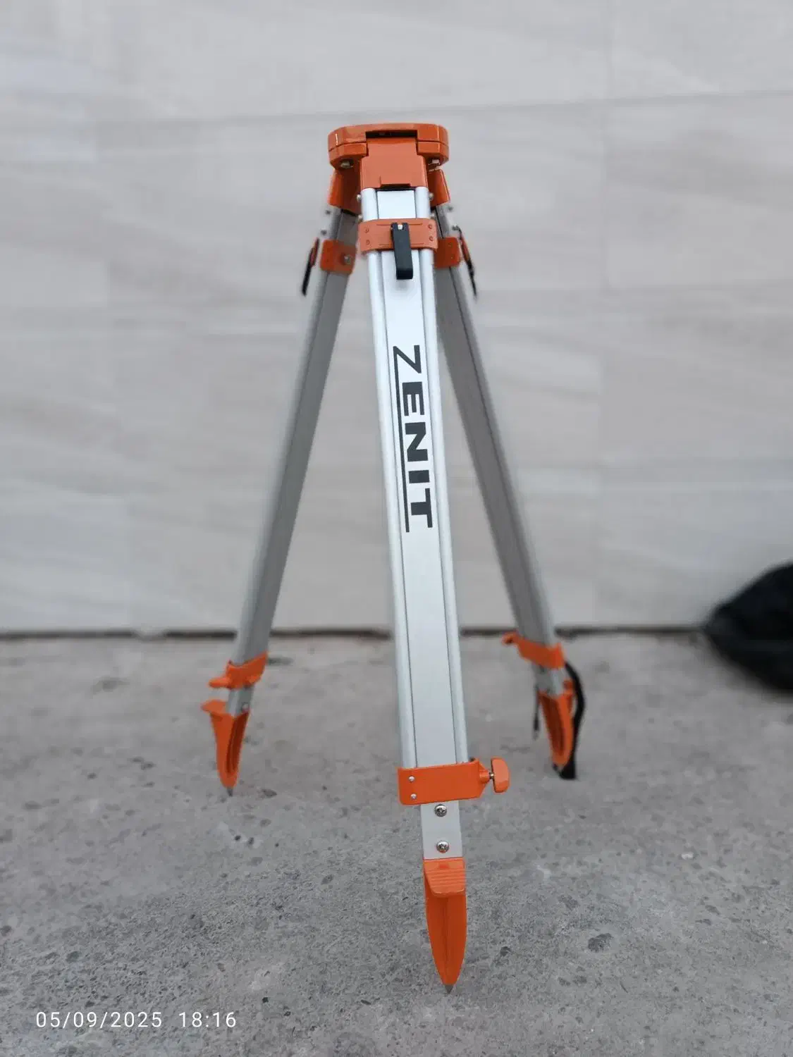 پایه دوربین مهندسی|دوربین عکاسی و فیلمبرداری|بندر انزلی, گیلار|دیوار