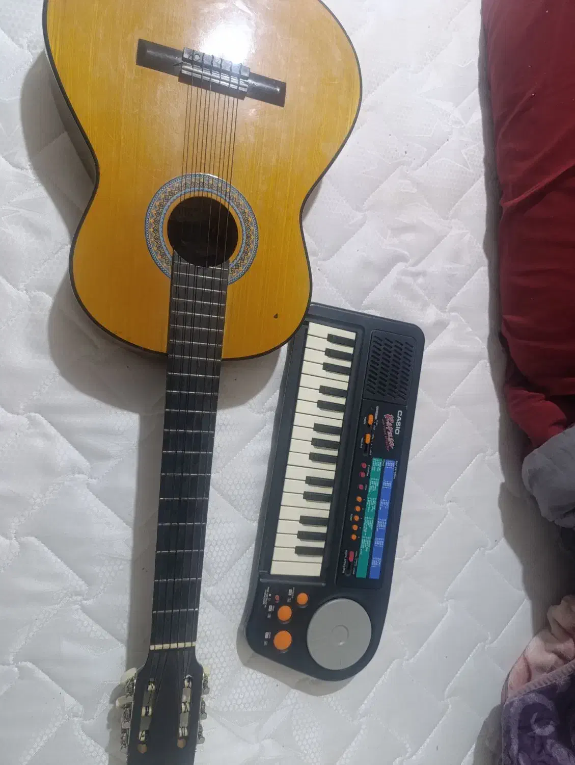 دو عدد گیتار یکعدد ارگ|گیتار، بیس، امپلیفایر|صدرا-فارس, فاز ۱|دیوار