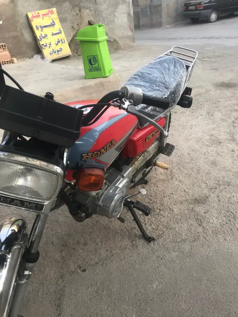 هیرمند مدل۸۸|موتورسیکلت|نیشابور, پنجراه|دیوار