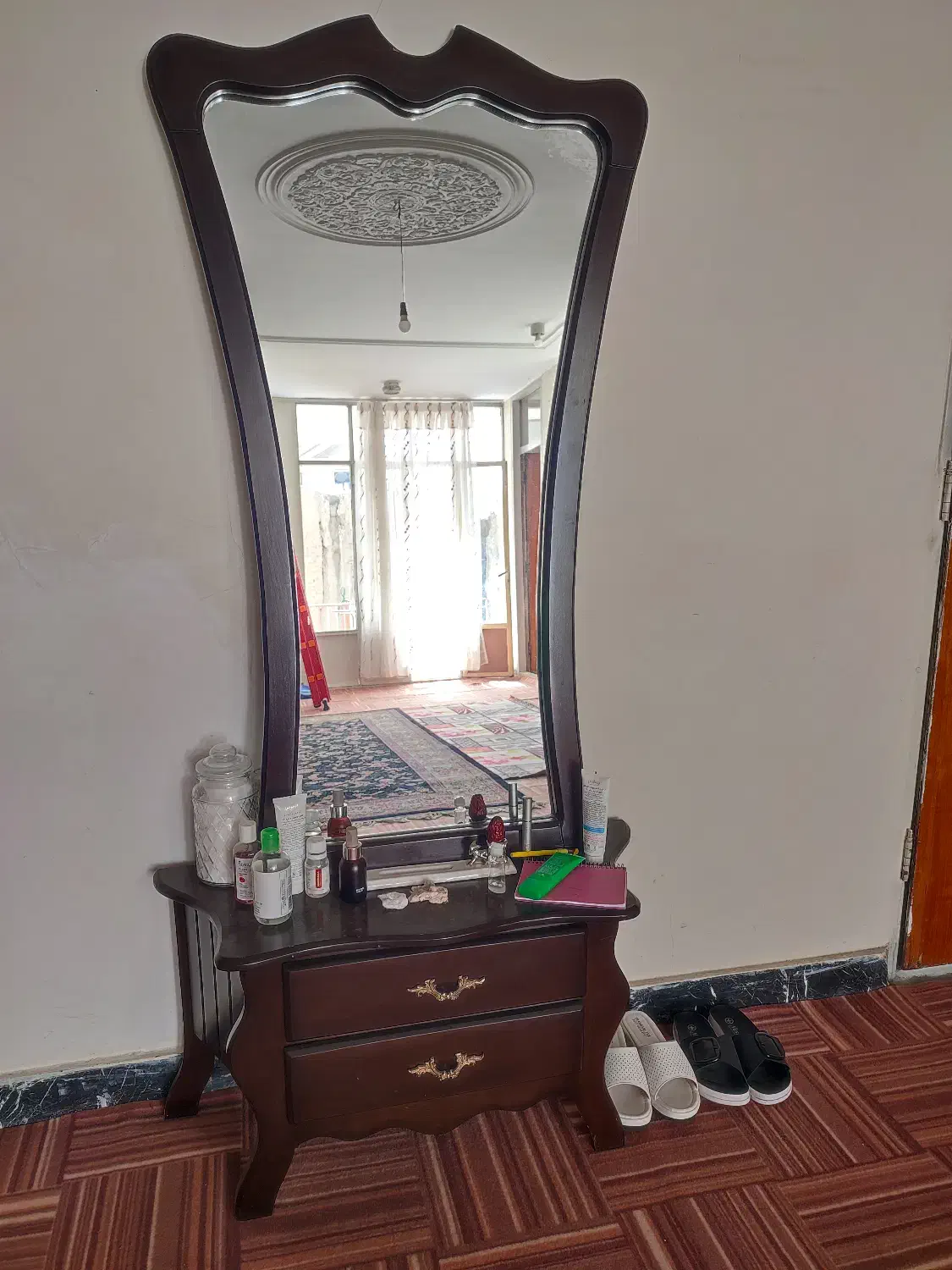 آینه با میز|بوفه، ویترین، کنسول|گلپایگان, |دیوار