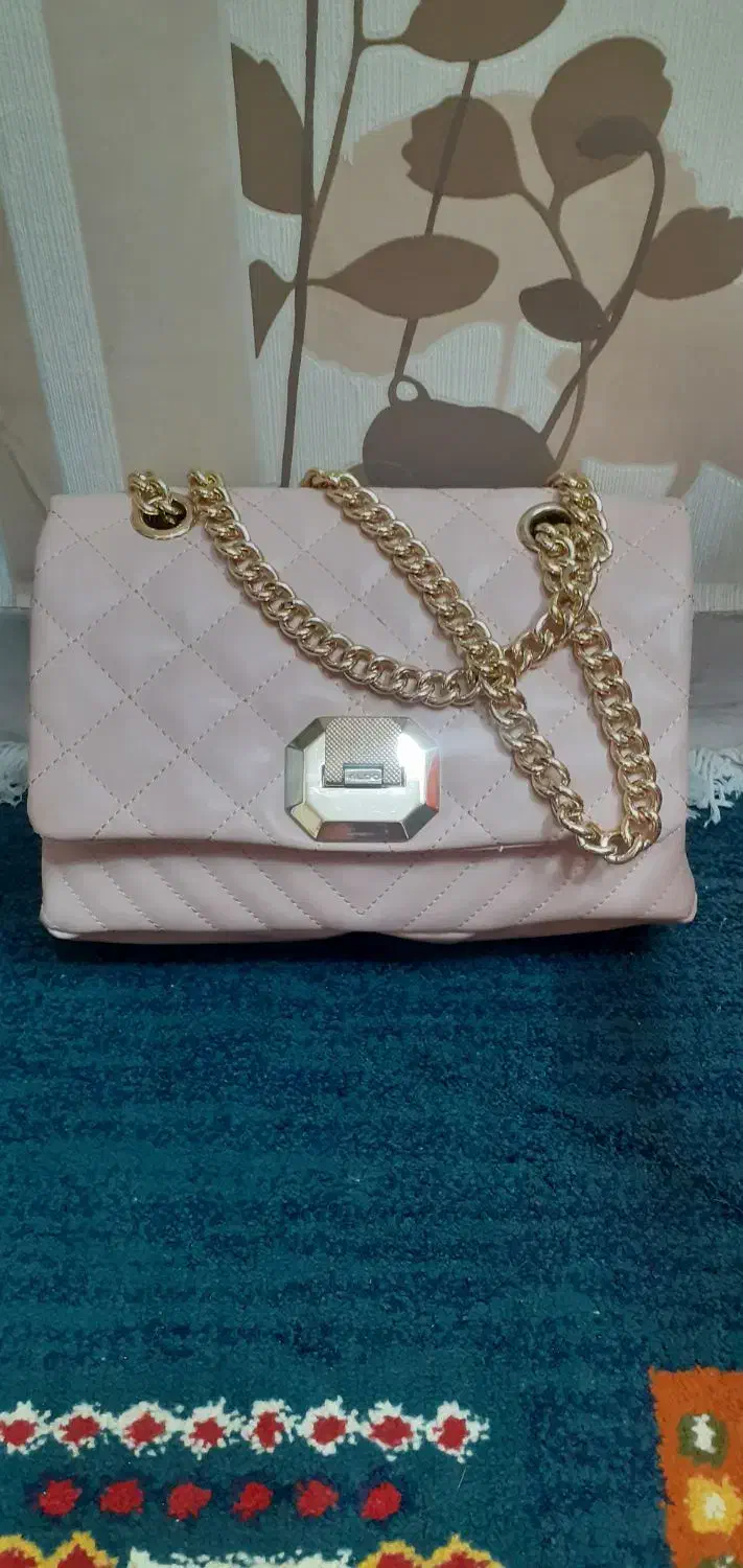 کیف مارک الدو|کیف، کفش، کمربند|قرچک, پویینک|دیوار