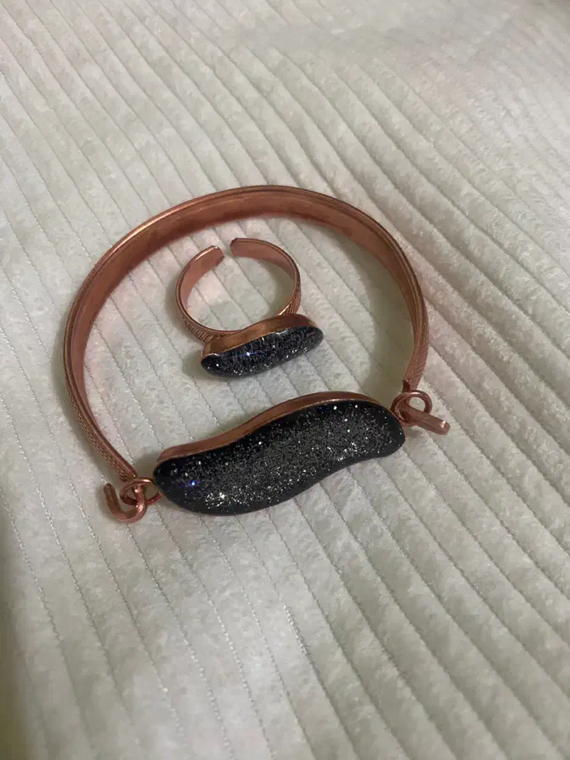 دست بند و انگشتر فقط ۱۵۰هزار تومن|بدلیجات|تربت جام, مطهری|دیوار