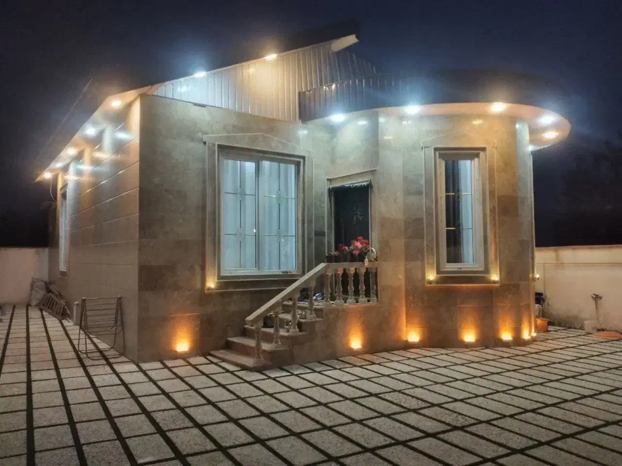 ویلا 250متری//1میلیارد و 100 زیر قیمت بخر|فروش خانه و ویلا|کیاشهر, |دیوار