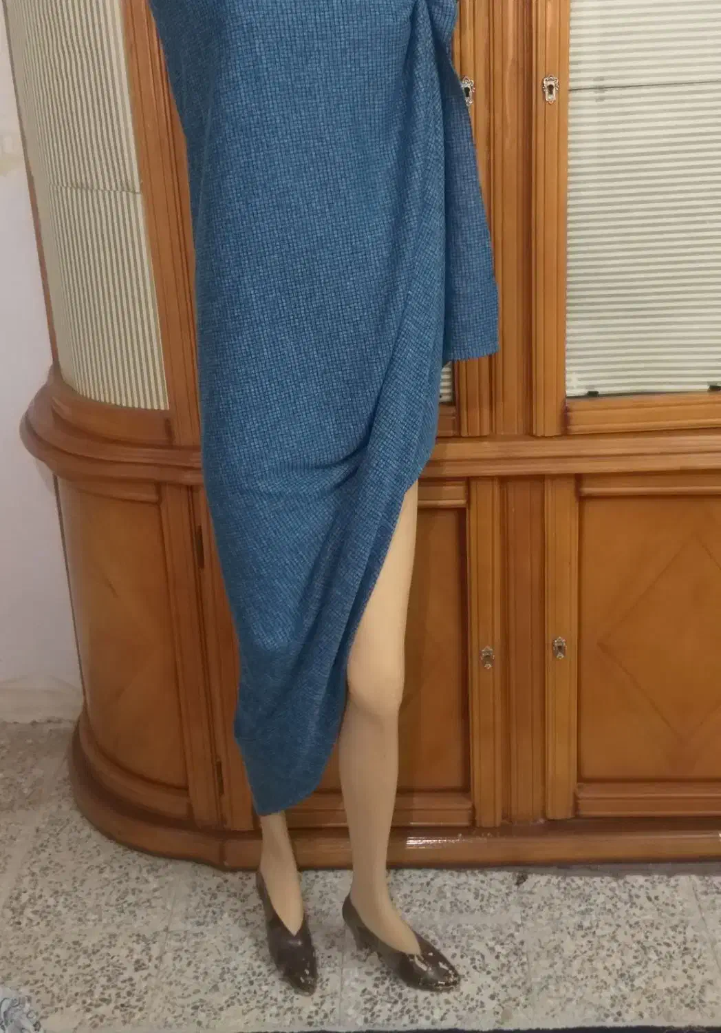 مانکن دو تکه لباس|فروشگاه و مغازه|خمینی‌شهر, |دیوار