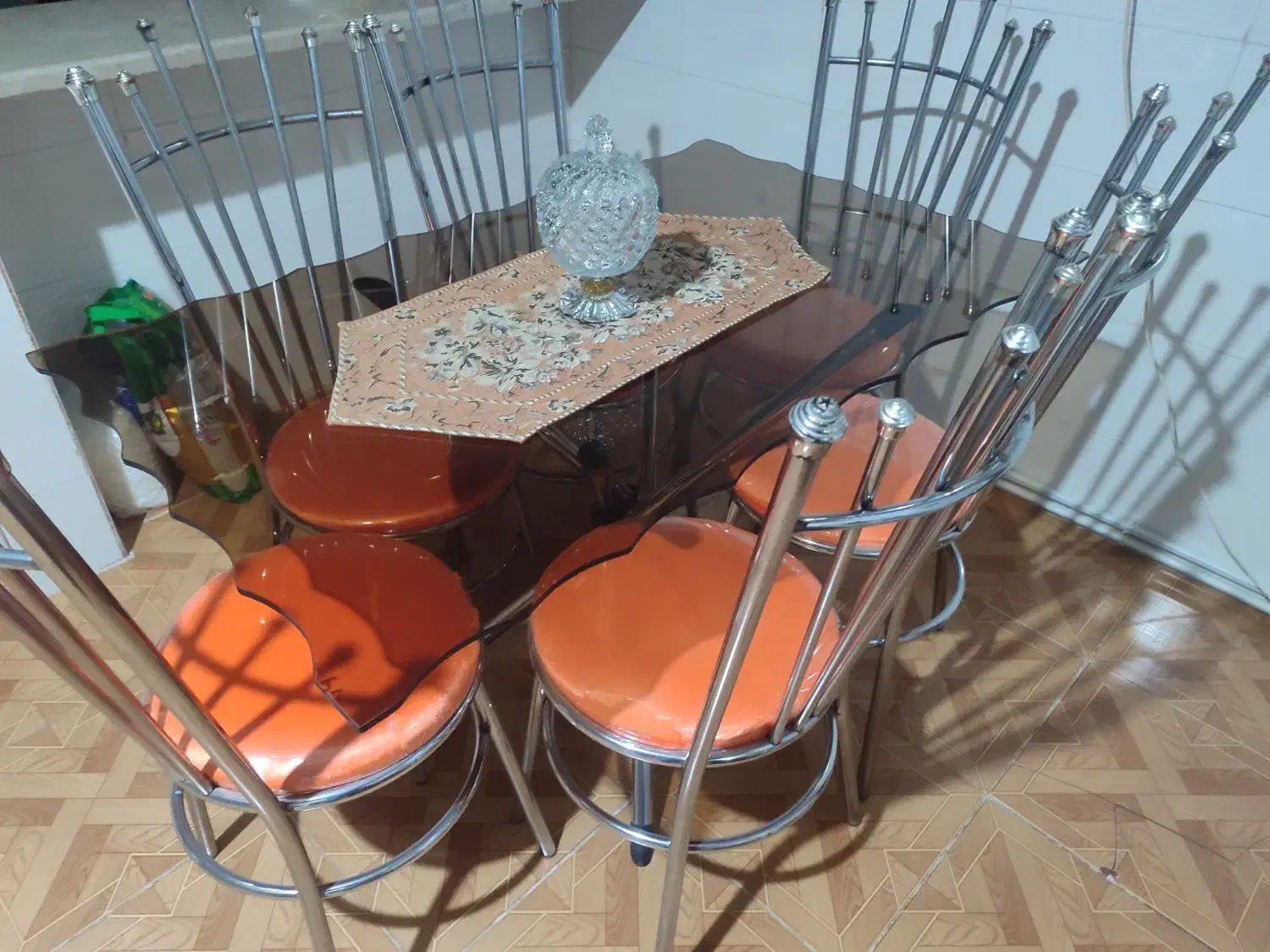 نهارخوری ۶نفره|میز و صندلی غذاخوری|بیستون, |دیوار