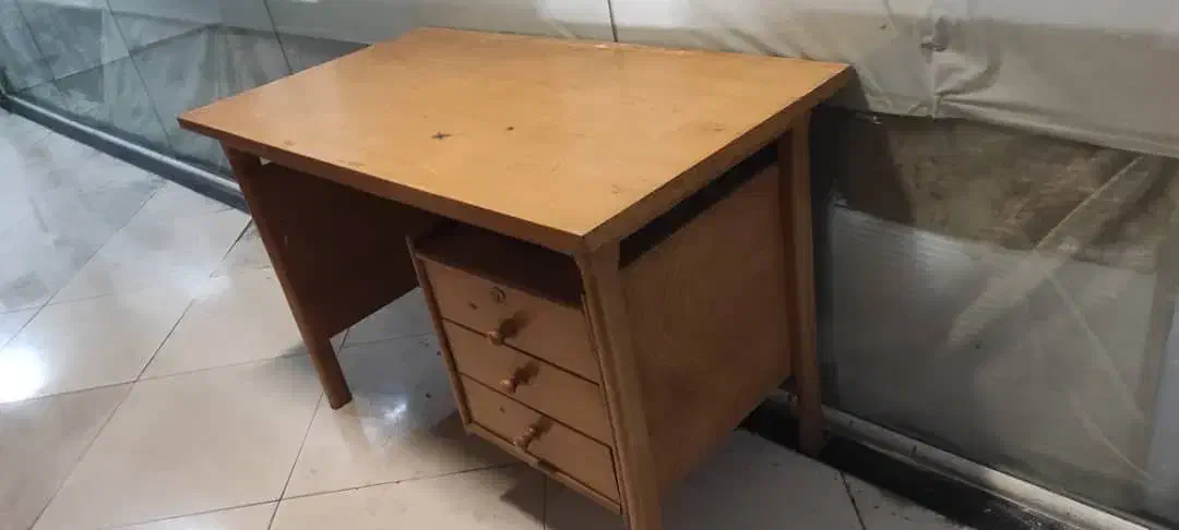 میز کار|دفتر کار|گرگان, |دیوار