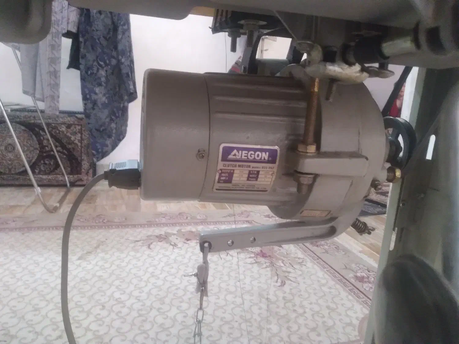 فروش فوری چرخ صندل دوزی|چرخ خیاطی و ریسندگی|قم, نخودی|دیوار