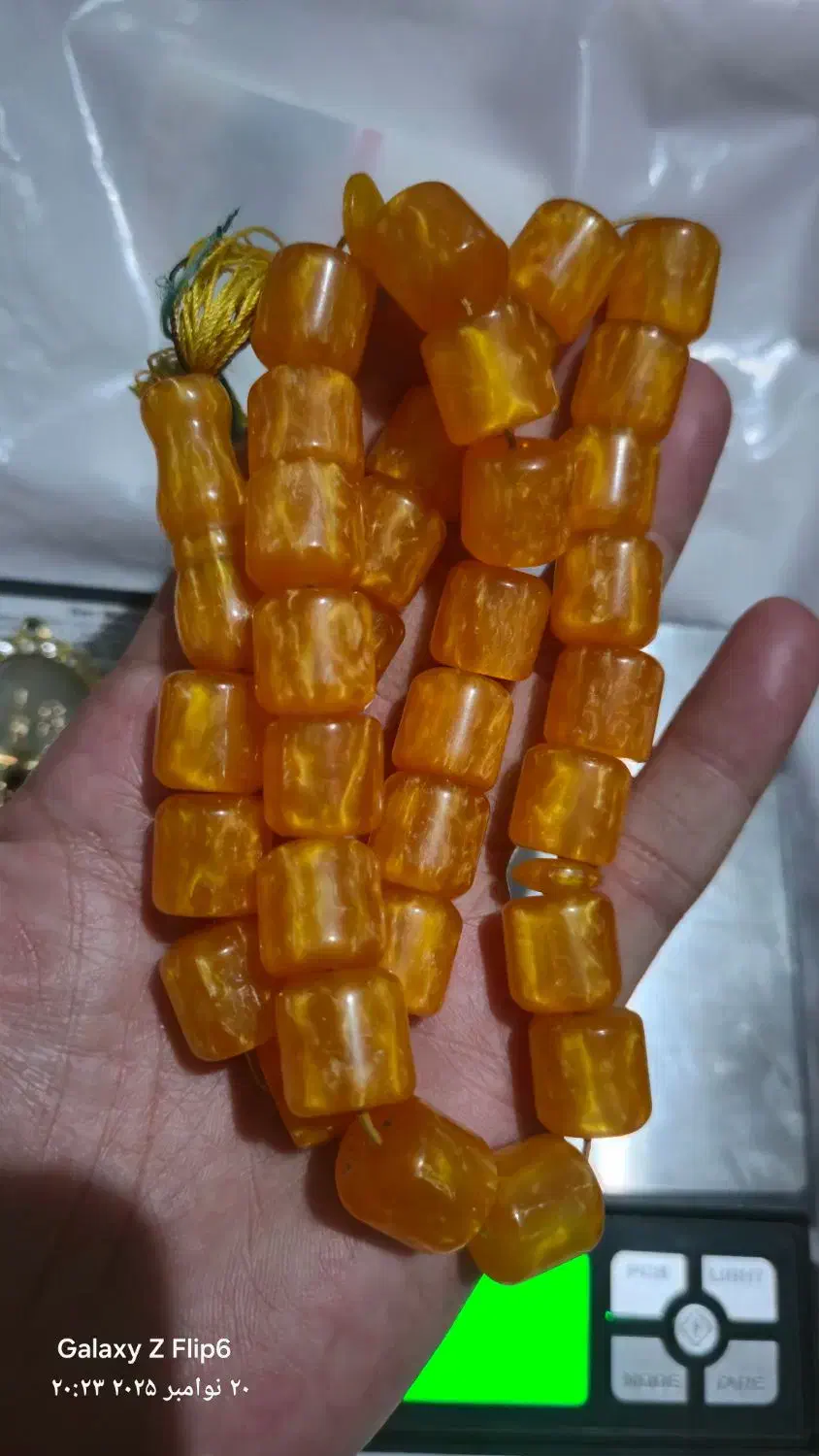 تسبیح سندلوس بودار ۳۳|کلکسیون اشیاء عتیقه|میاندوآب, |دیوار